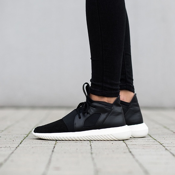 Adidas Tubular Women’s - Picture 2 of 11